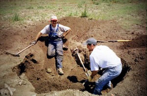 bob_garren digging artifacts 